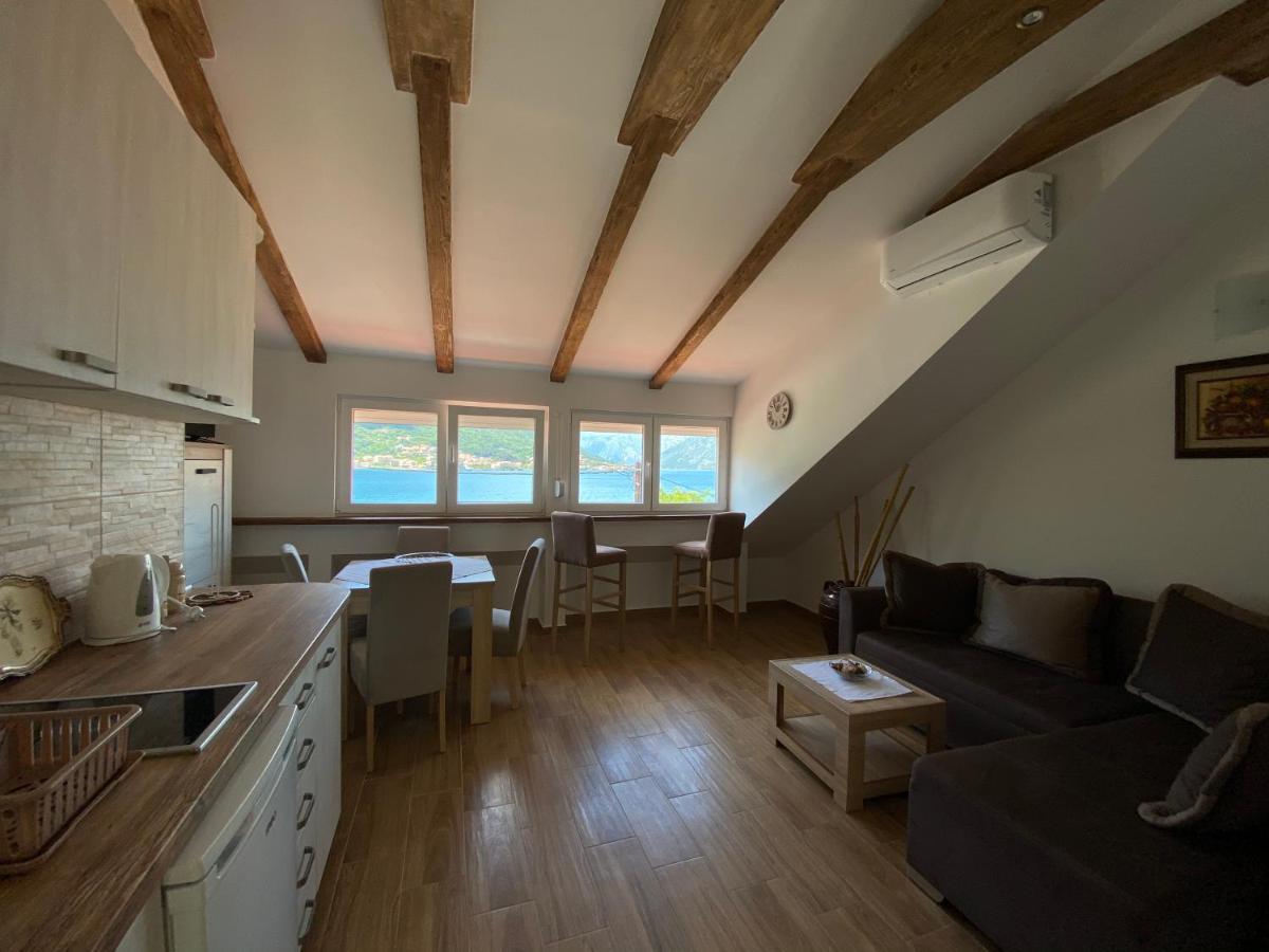 Sunny Bay Apartments Kotor Buitenkant foto