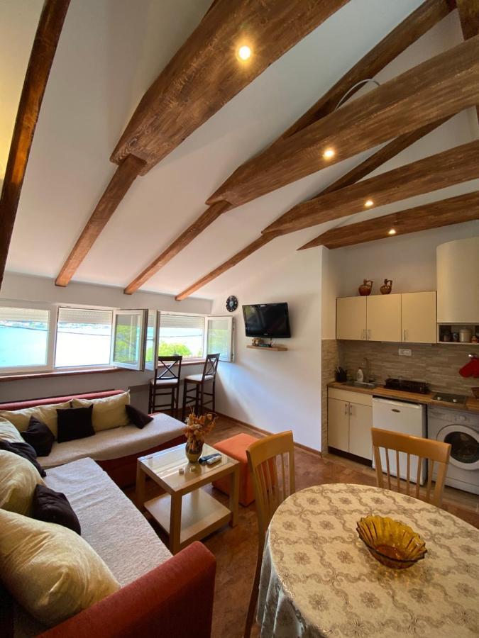 Sunny Bay Apartments Kotor Buitenkant foto