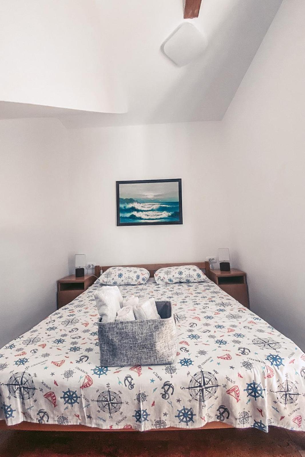 Sunny Bay Apartments Kotor Buitenkant foto